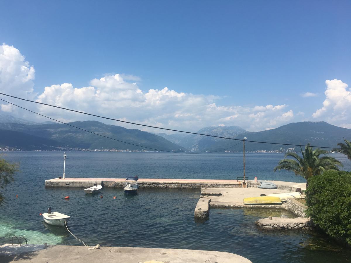 Studio Apartments Krasici Tivat Ngoại thất bức ảnh