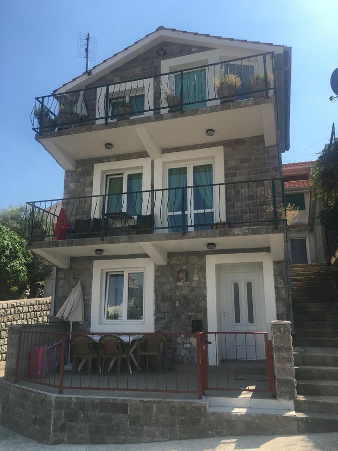 Studio Apartments Krasici Tivat Ngoại thất bức ảnh