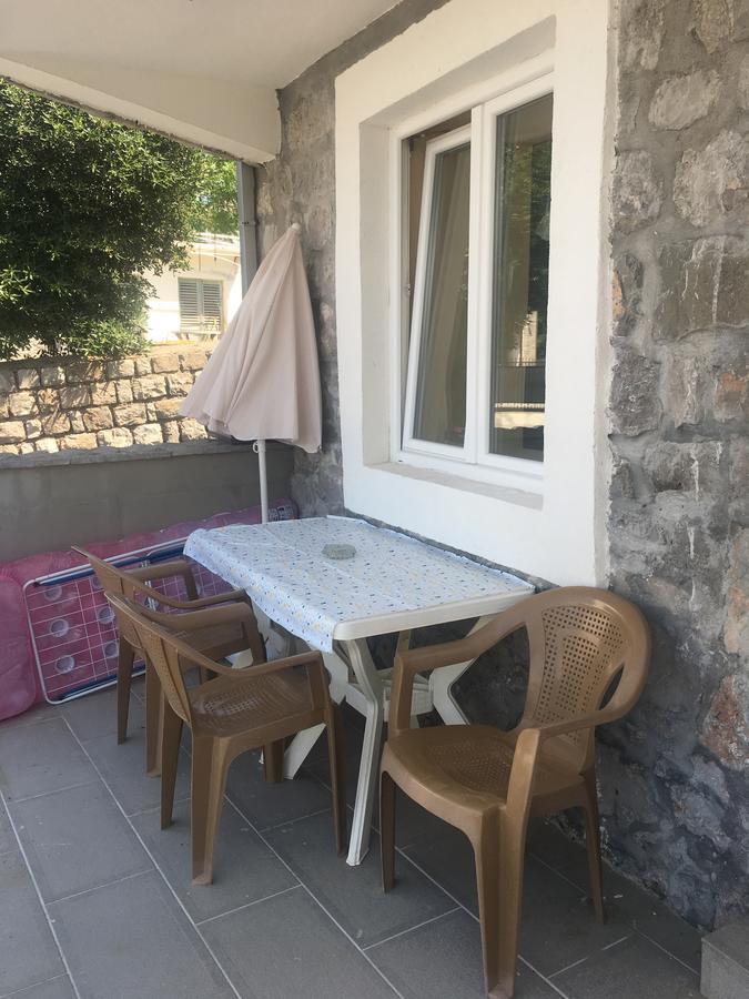 Studio Apartments Krasici Tivat Ngoại thất bức ảnh