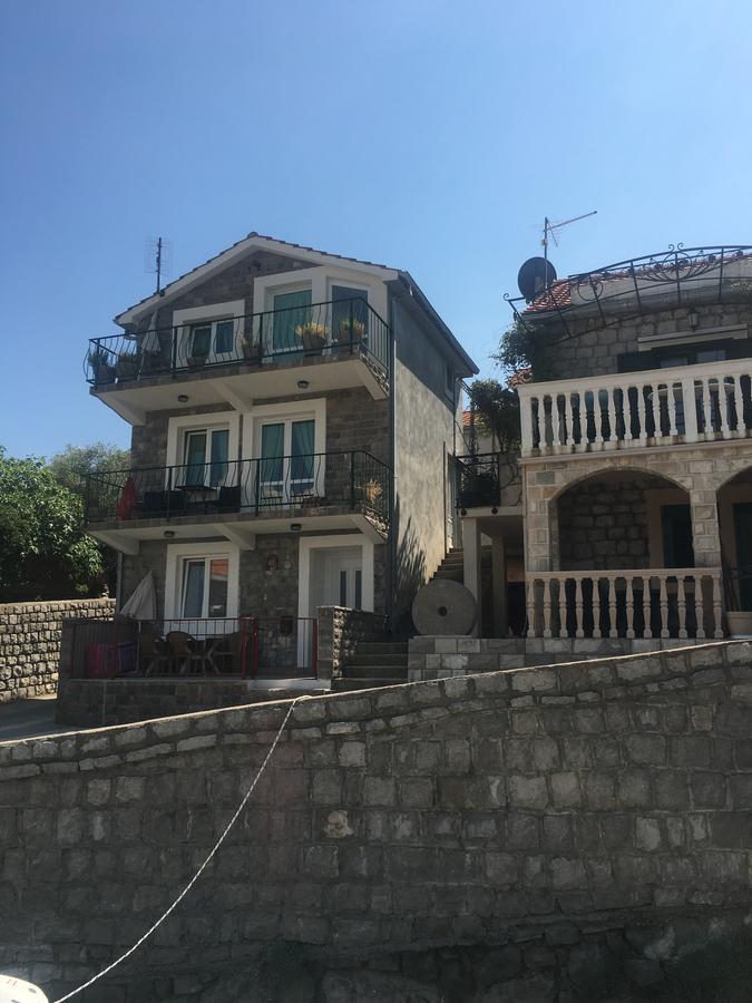 Studio Apartments Krasici Tivat Ngoại thất bức ảnh